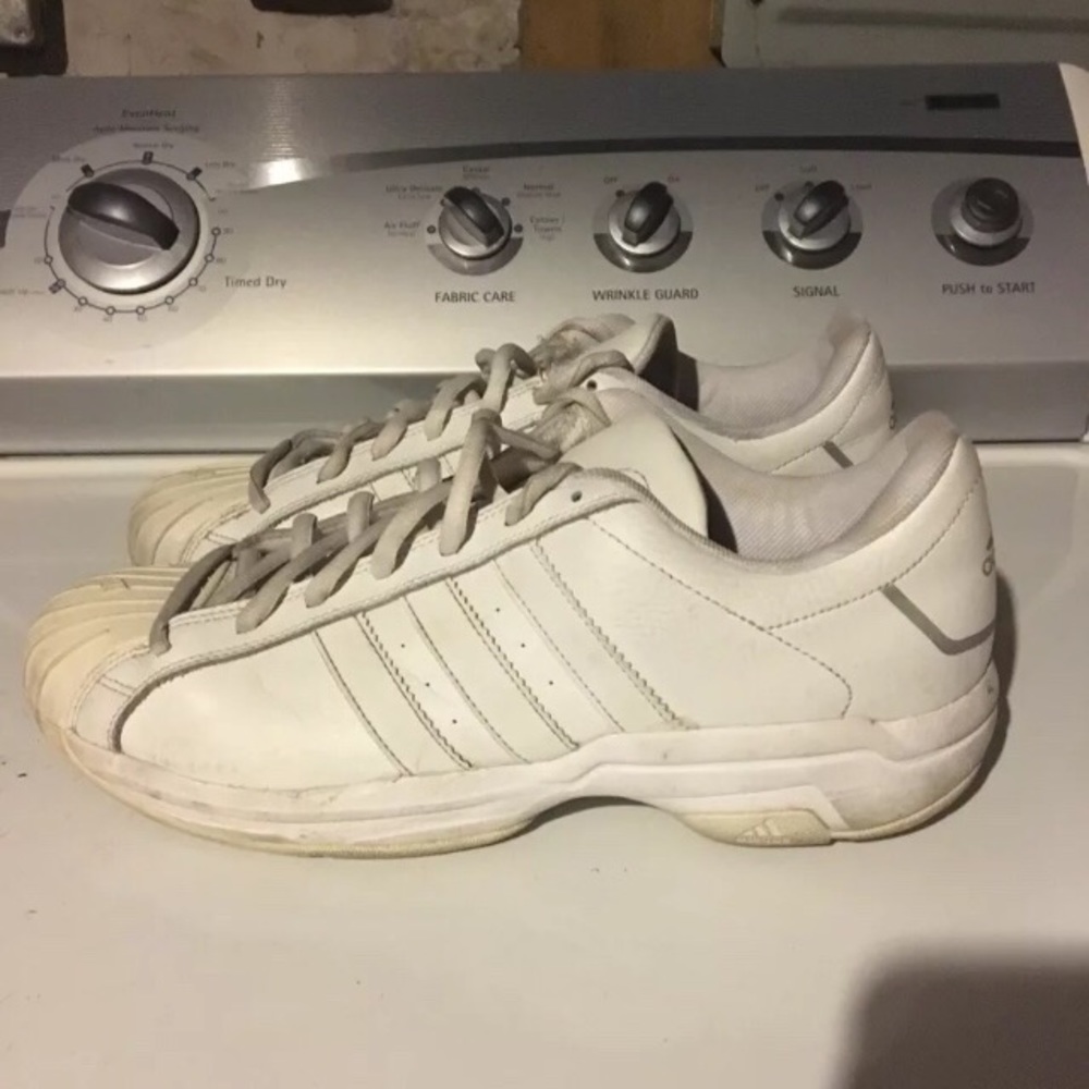 Adidas White, Grey Men’s Basketball/ Running Shoes